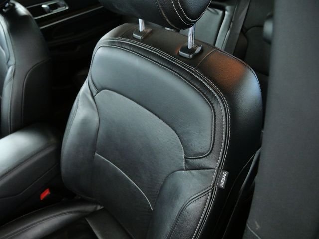 Used 2016 Red Ford Limited image 17