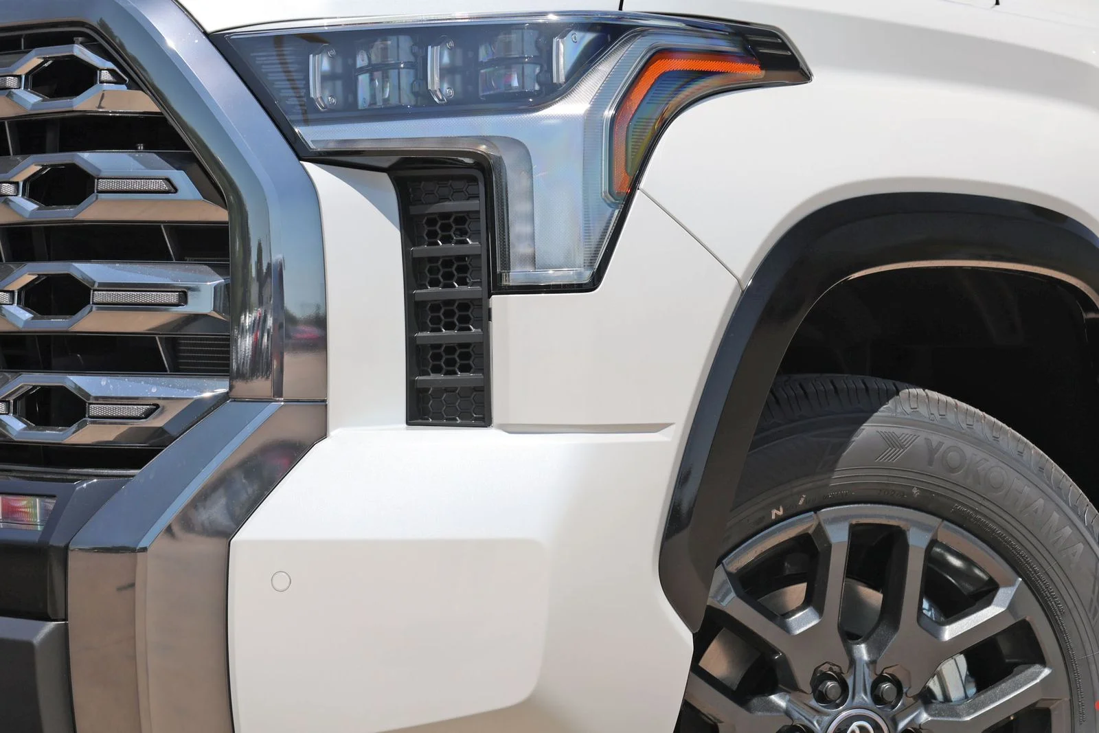 New 2026 Beige Toyota Platinum image 11