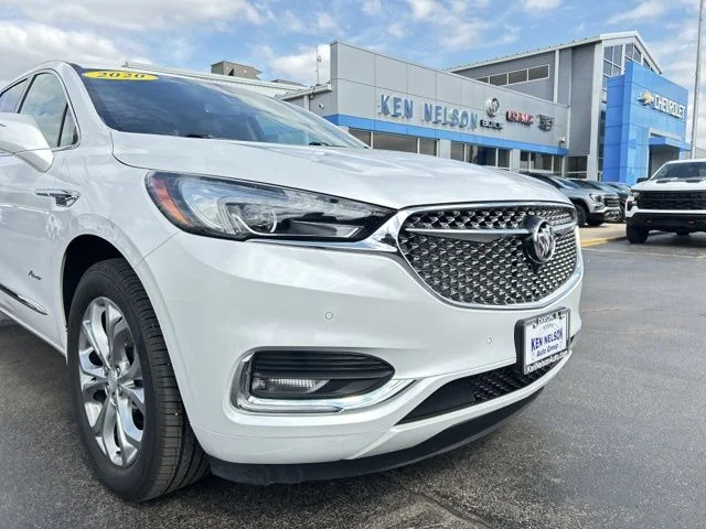 Used 2020 White Buick Avenir image 4