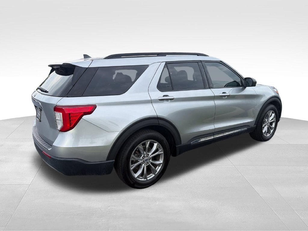 Used 2022 Silver Ford XLT image 5