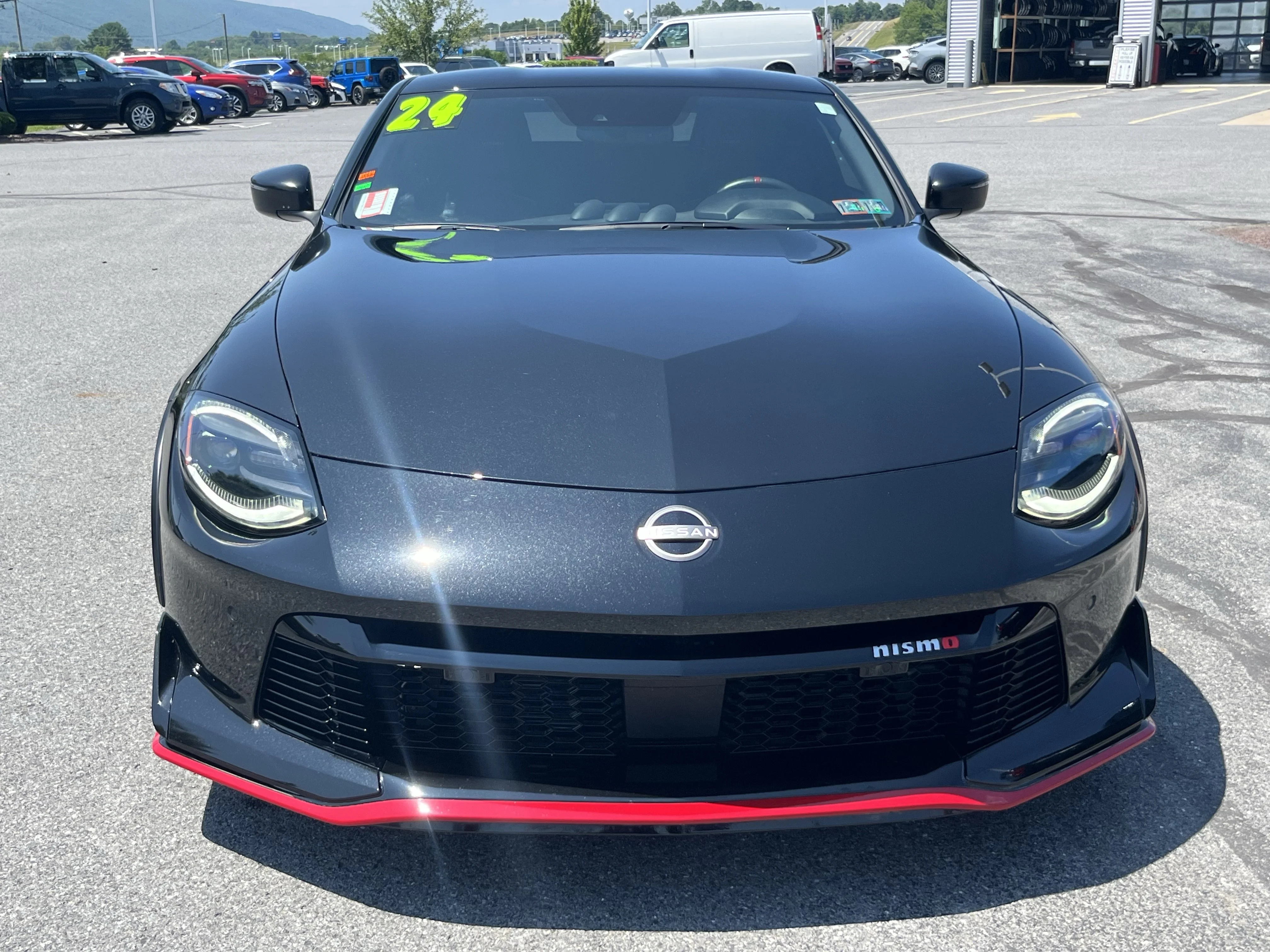 Used 2024 Black Diamond Pearl Nissan NISMO image 10