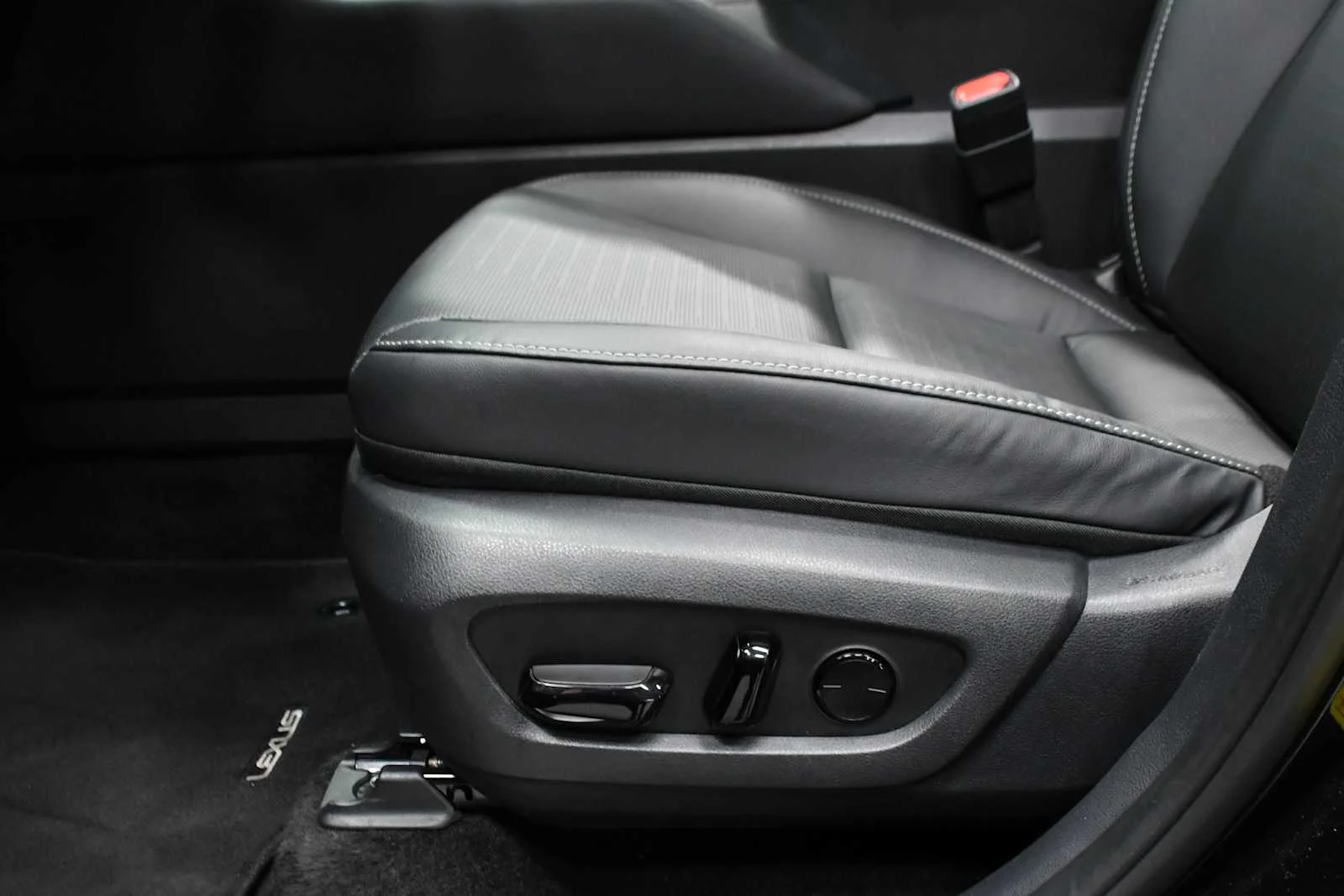 Used 2025 Caviar Lexus Premium image 16