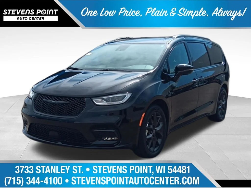 Used 2025 Diamond Black Crystal Pearlcoat Chrysler Limited image 1