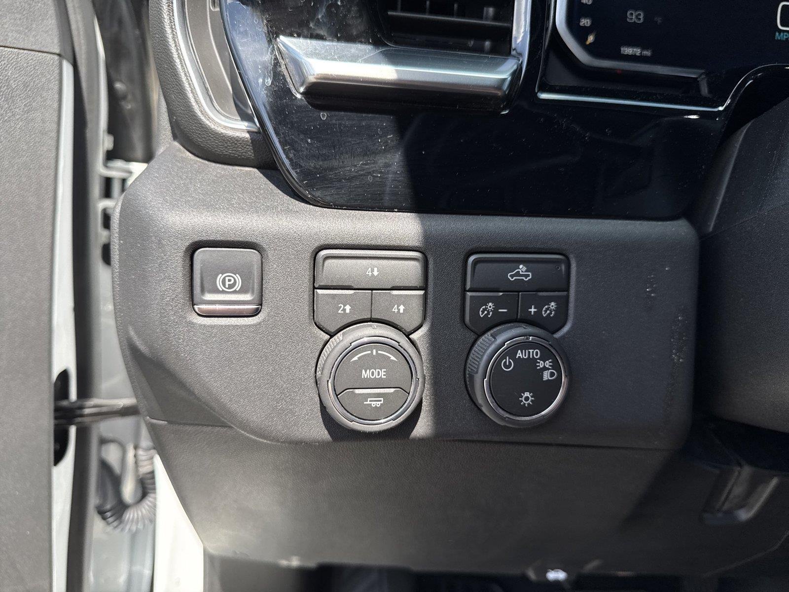 Used 2026 Summit White Chevrolet LT image 14