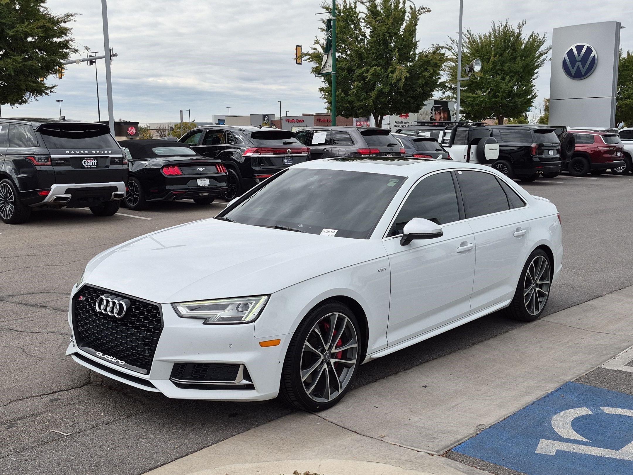 Used 2018 Glacier White Audi Premium Plus image 7