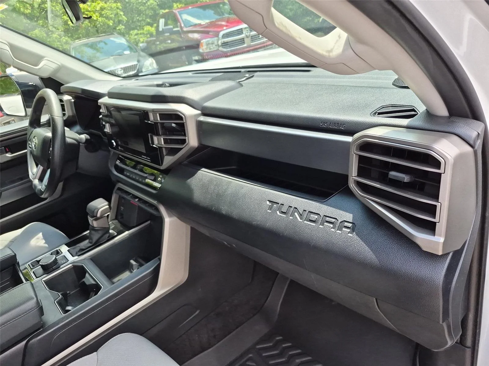 Used 2023 Ice Cap Toyota SR5 image 37