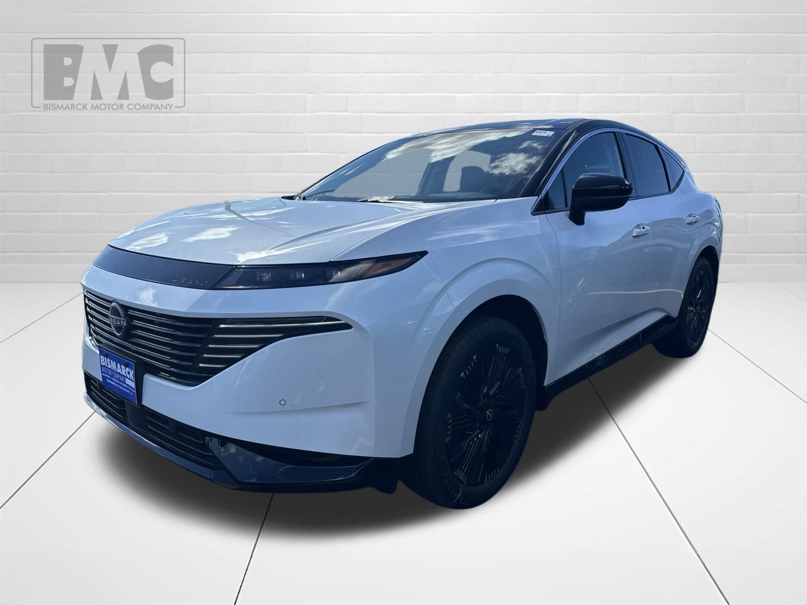 New 2026 White Nissan Platinum image 1