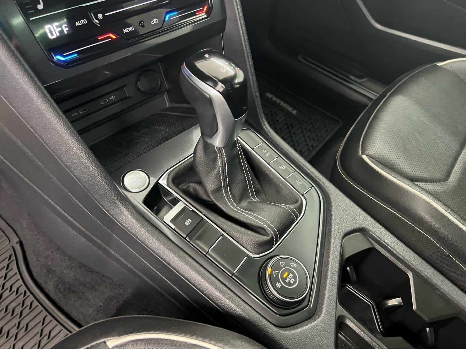 2022 Volkswagen Tiguan SEL R-LINE - Photo 18