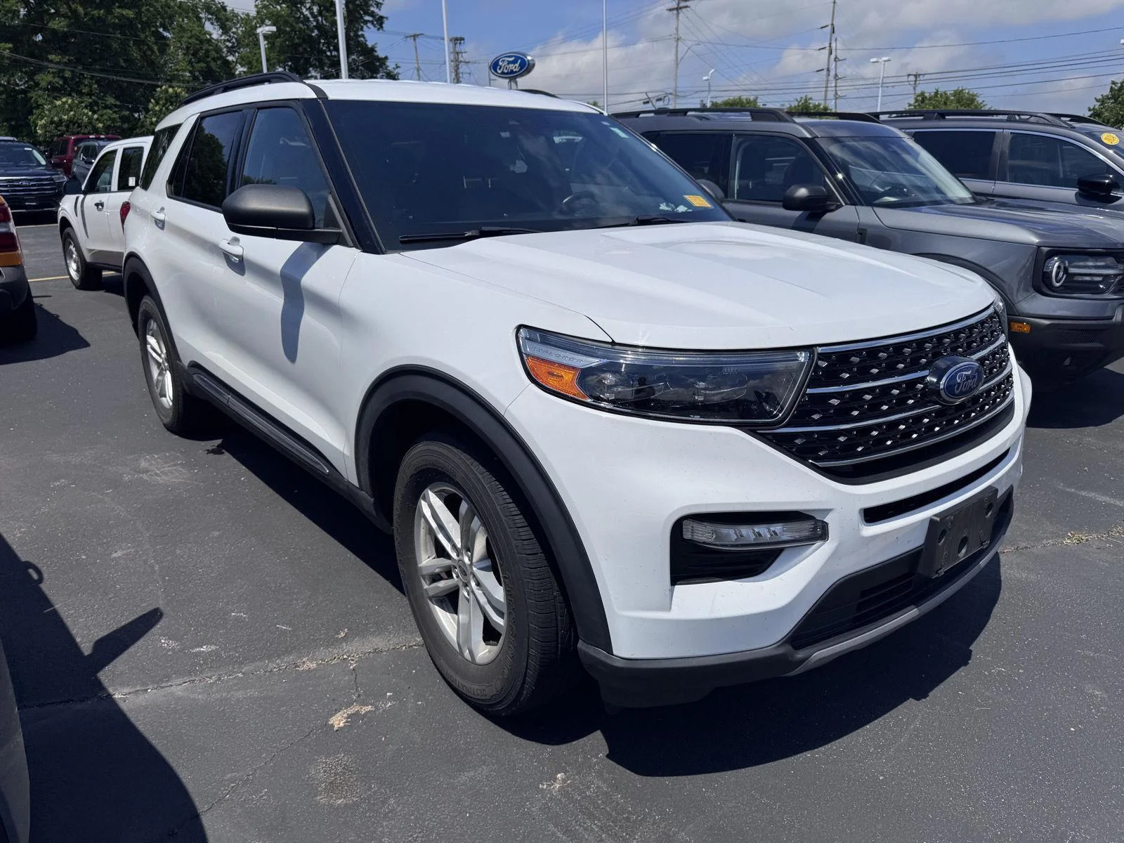 Used 2020 Oxford White Ford XLT image 3