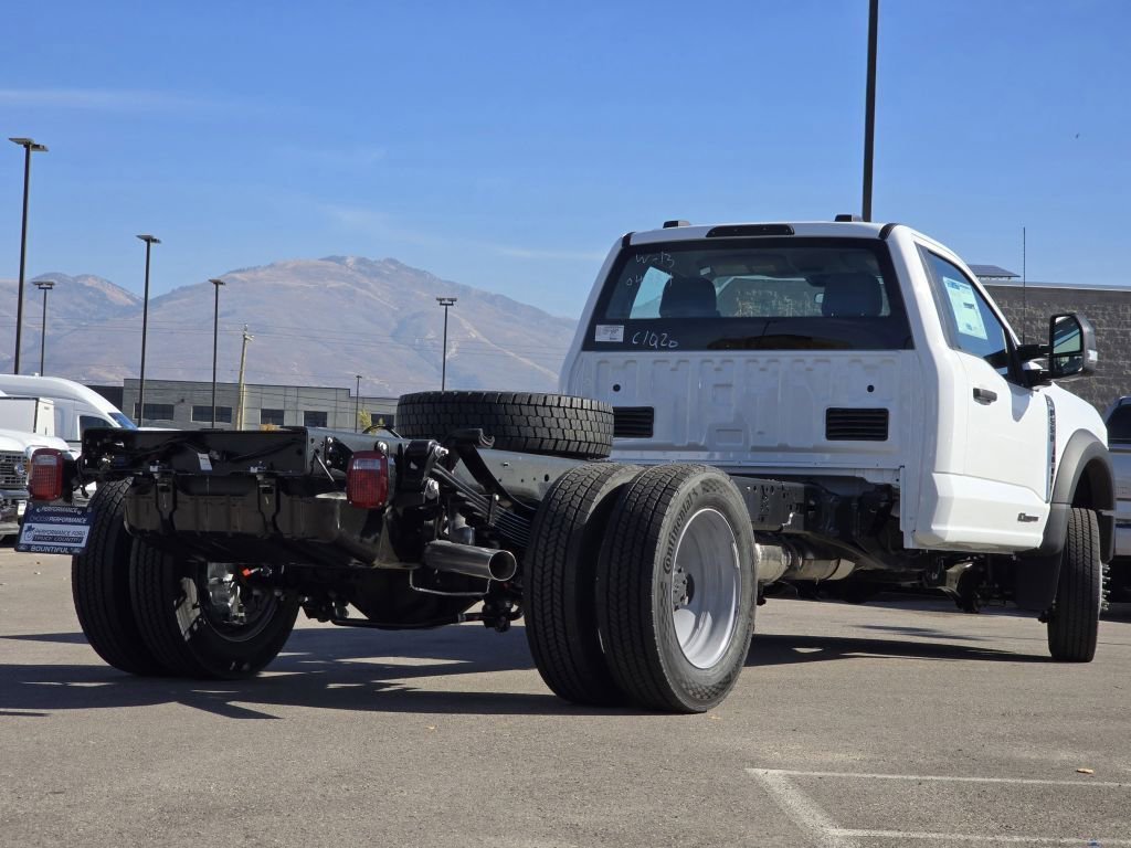 New 2026 Oxford White Ford F-550® XL image 22