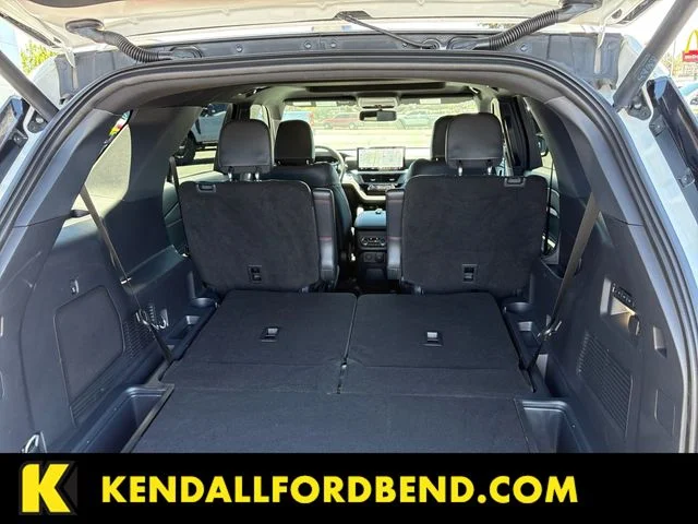 Certified Used 2025  Ford ST image 18