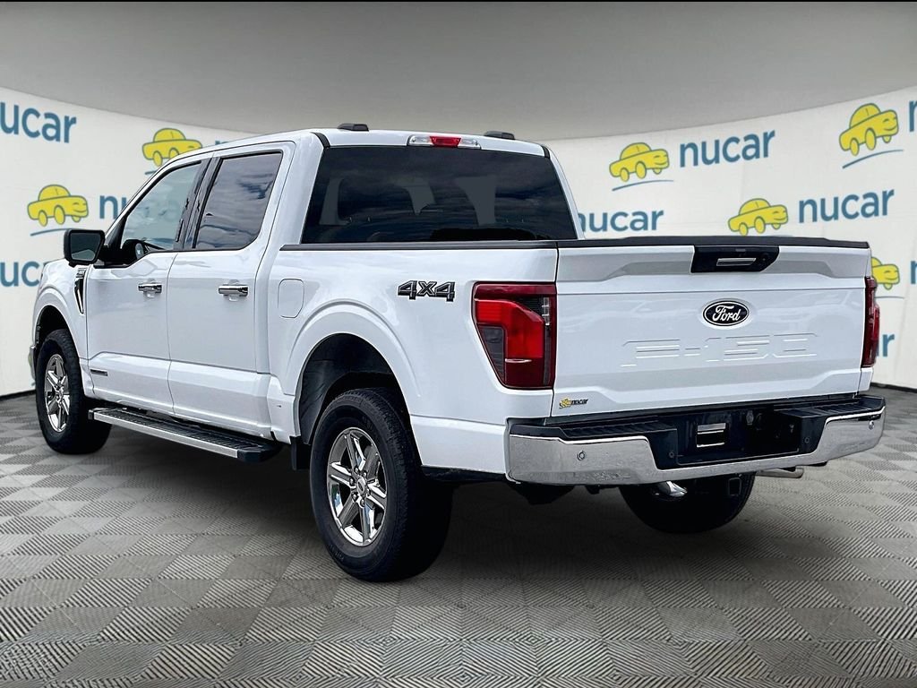 Used 2024 Oxford White Ford XLT image 4