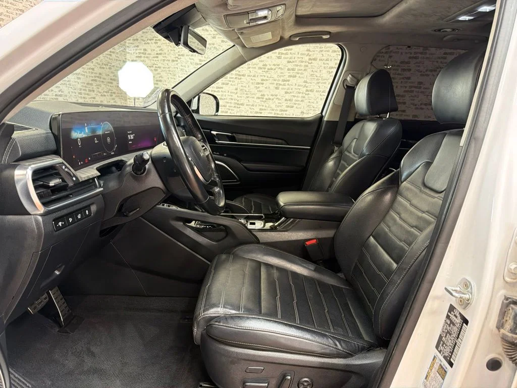 Used 2023 Glacial White Pearl Kia SX-Prestige image 24