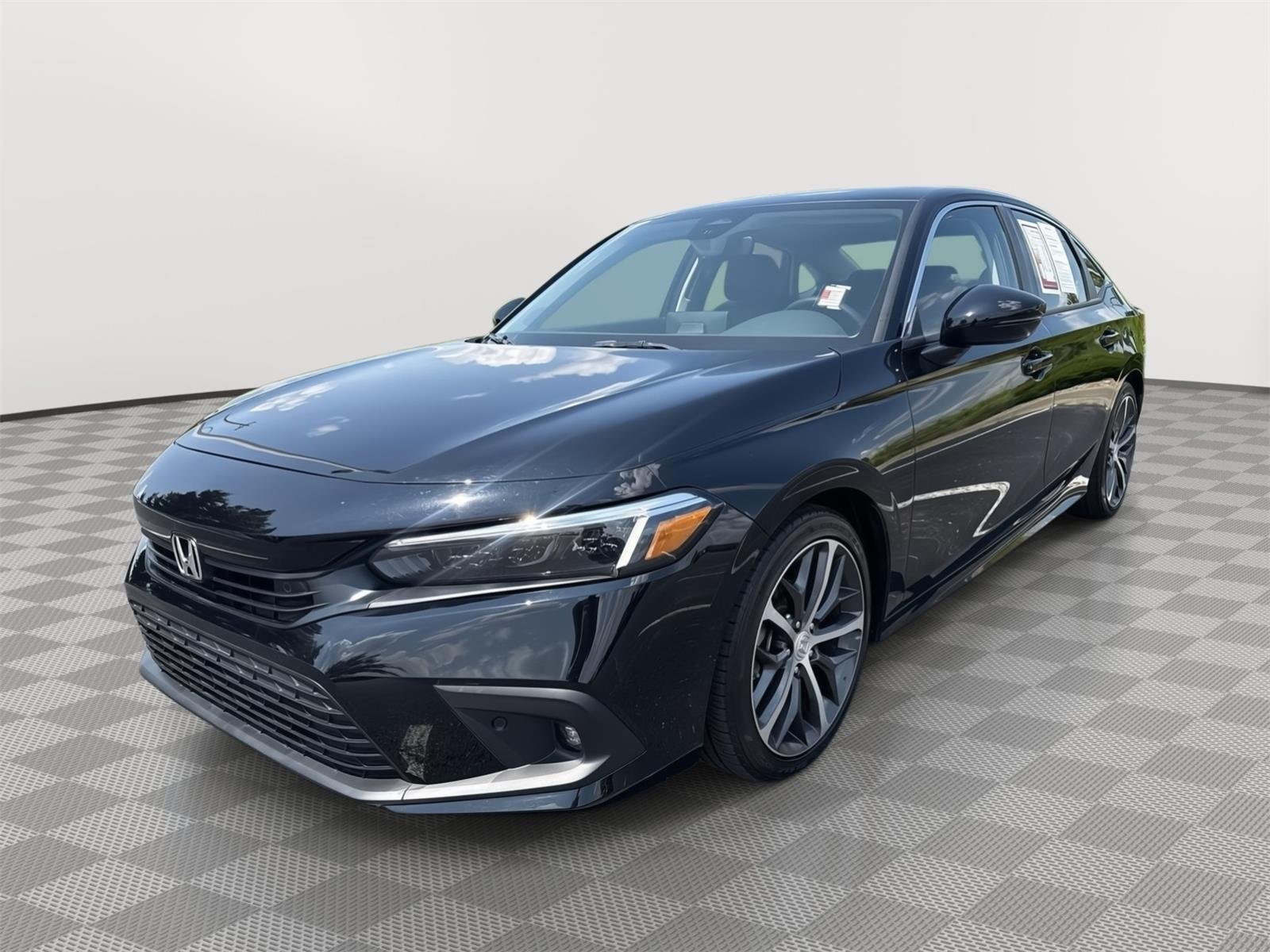 Used 2023 Crystal Black Pearl Honda Touring image 9