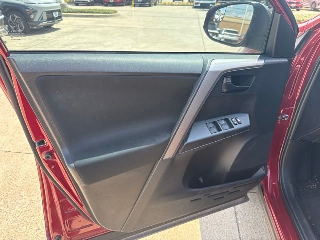 Used 2018 Blue Toyota LE image 9