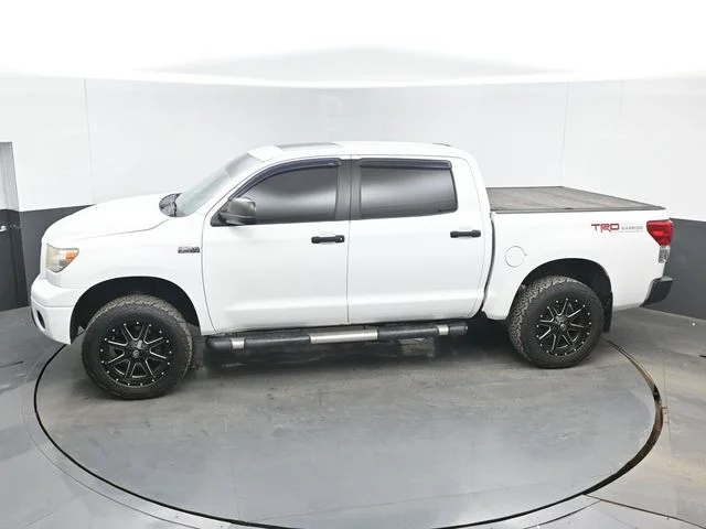Used 2011 White Toyota Grade image 33