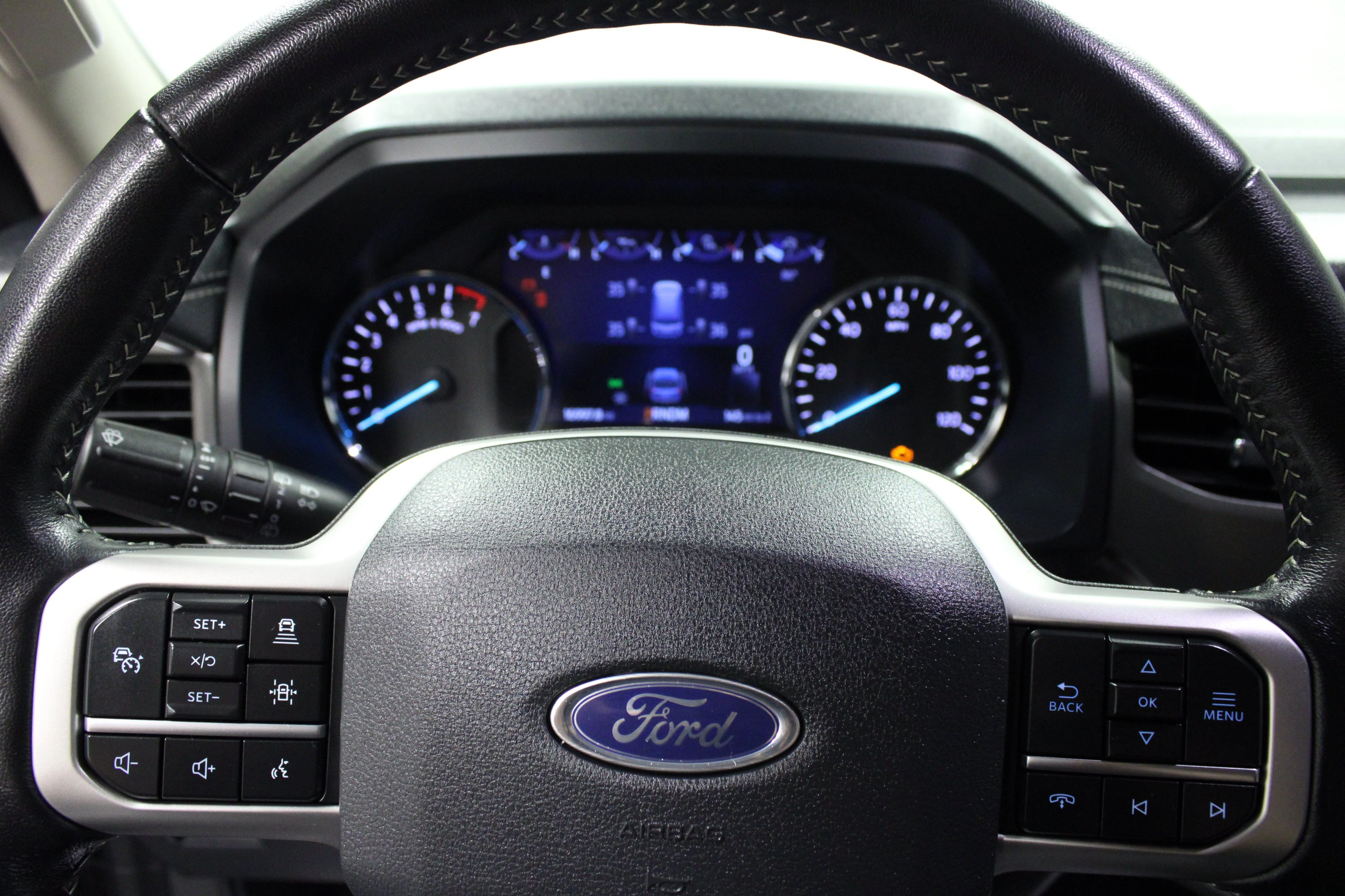 Used 2024 Gray Metallic Ford XLT image 22