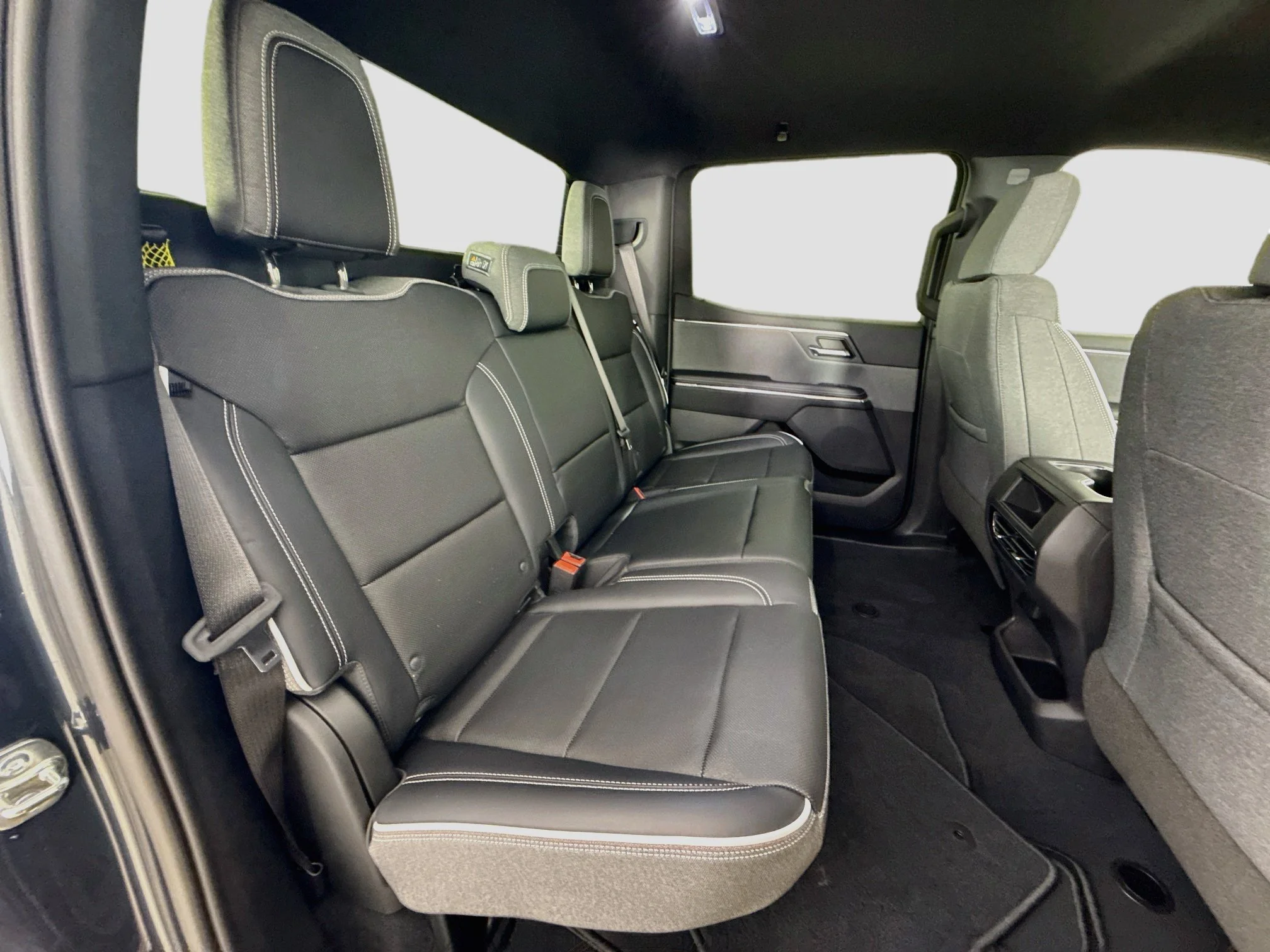 Used 2026 Deep Ocean Metallic GMC Elevation Standard Range image 28