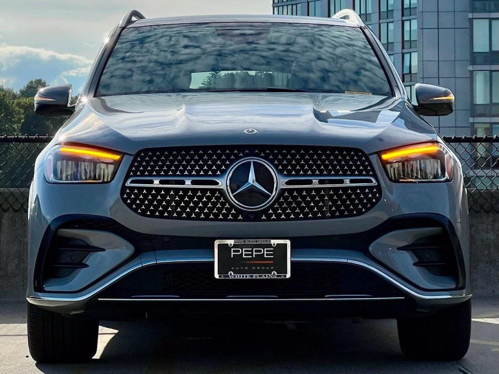 Certified Used 2024 Gray Mercedes-Benz GLE 350 image 3