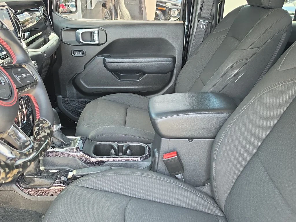 Used 2022 Black Jeep Sport image 26