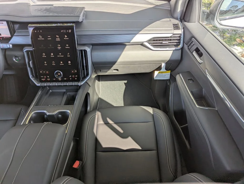 2026 GMC Acadia Elevation - Photo 15