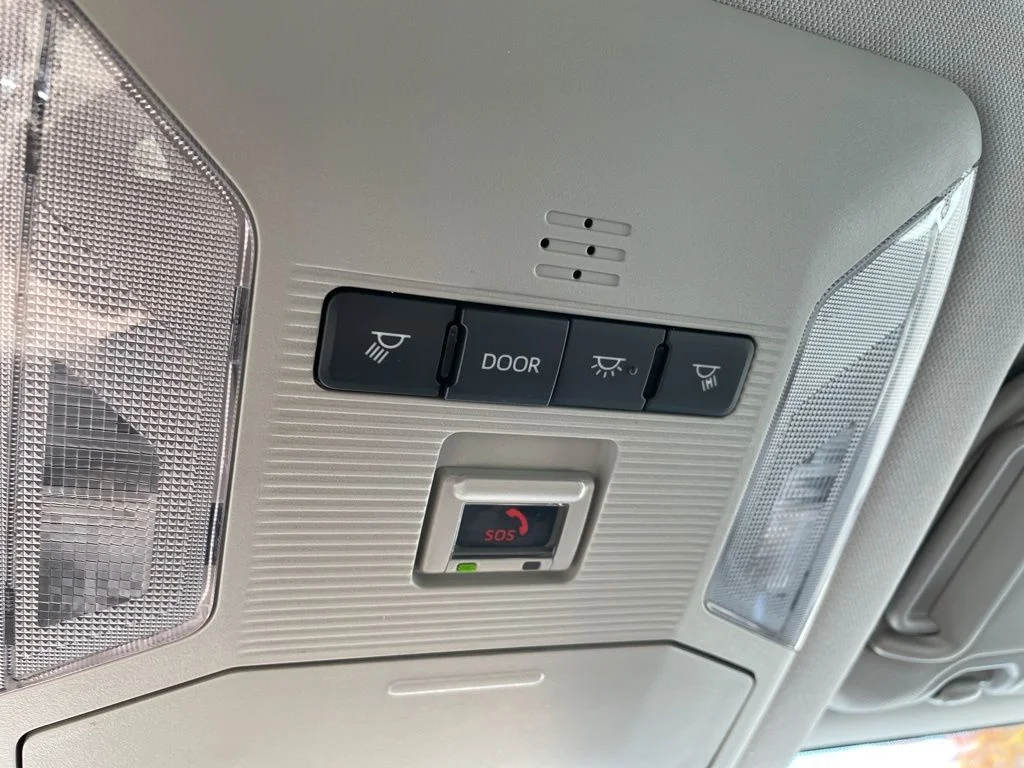 2023 Toyota RAV4 XLE - Photo 14