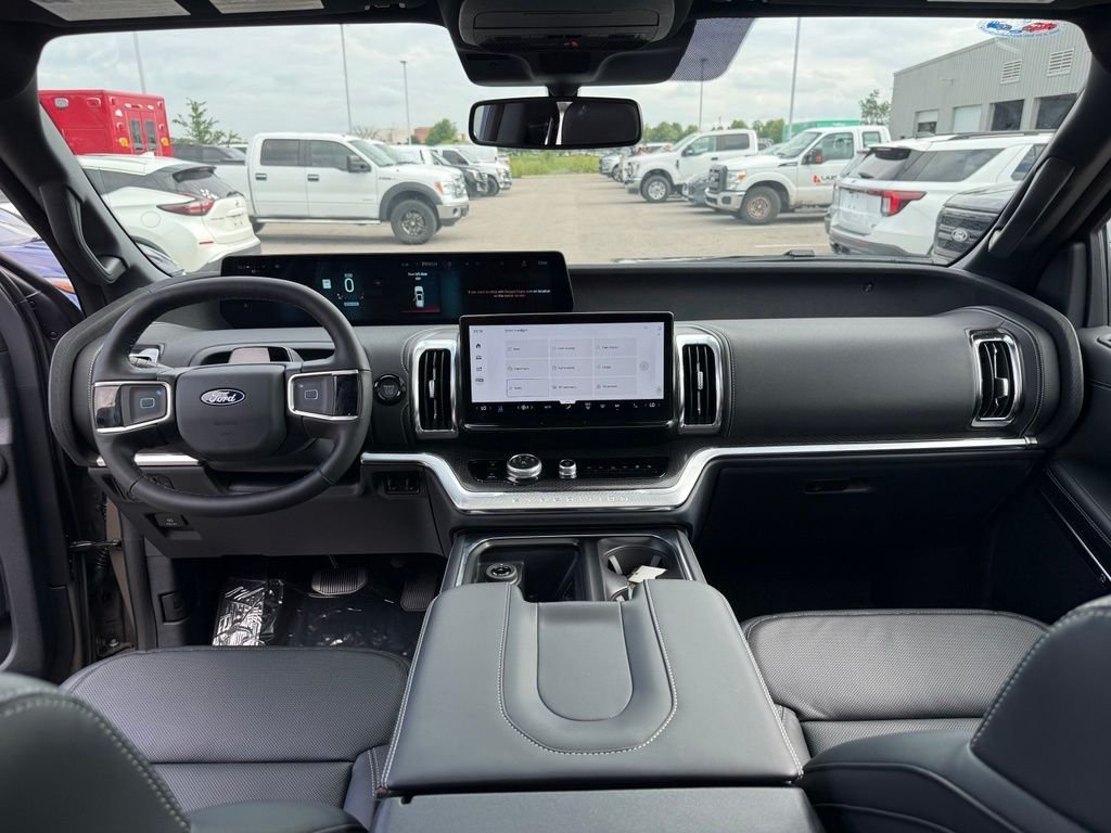 New 2027 Marsh Gray Ford Platinum image 13