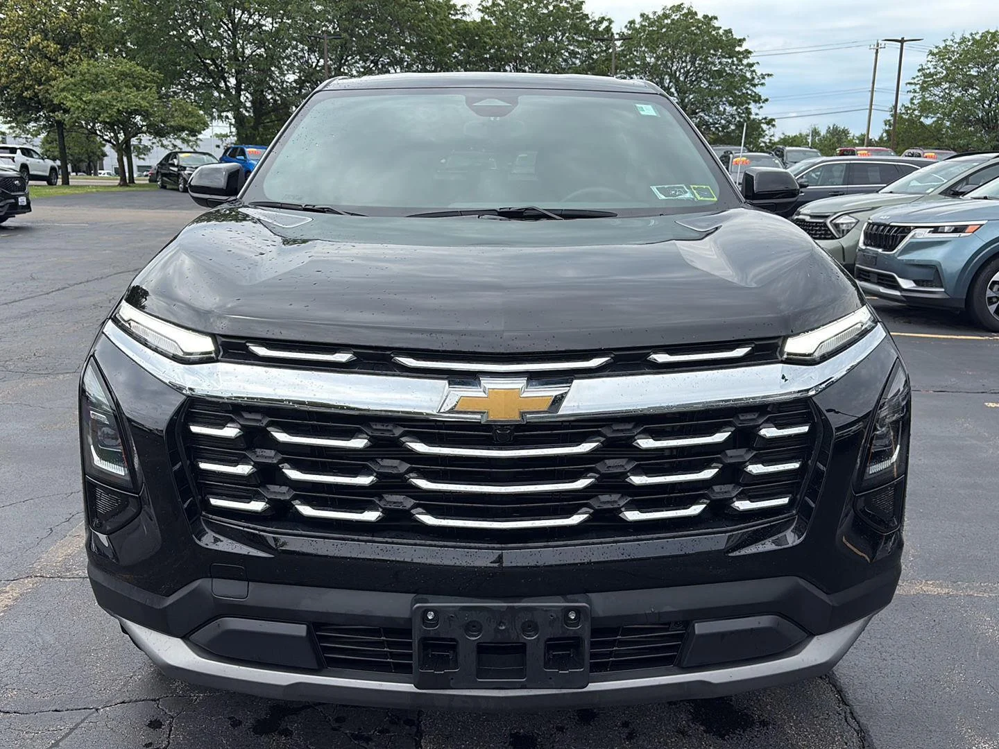 Used 2025 Mosaic Black Metallic Chevrolet FWD LT image 12