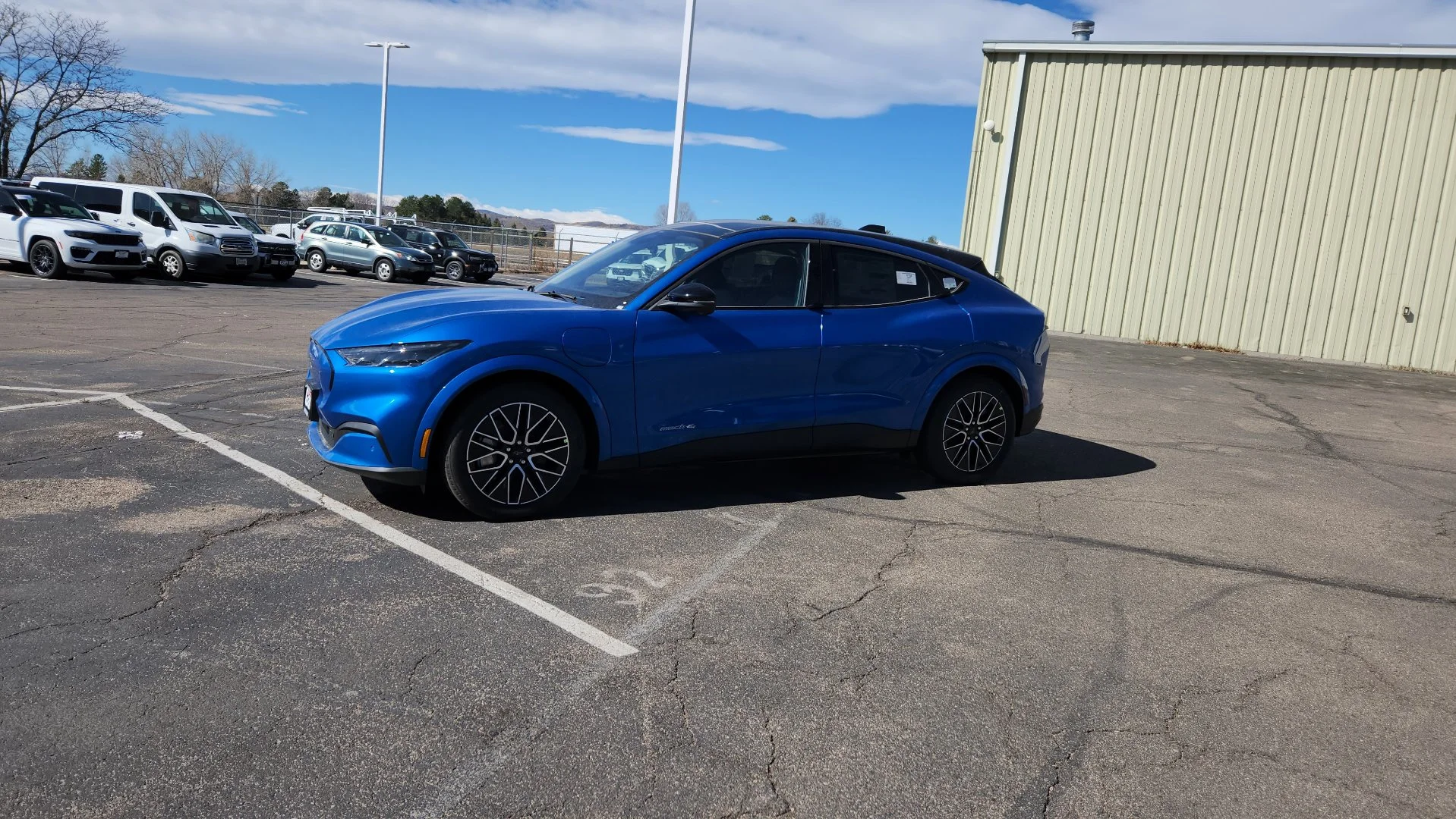 New 2026 Velocity Blue Metallic Ford Premium image 4