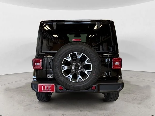 New 2027 Black Jeep Sahara image 5
