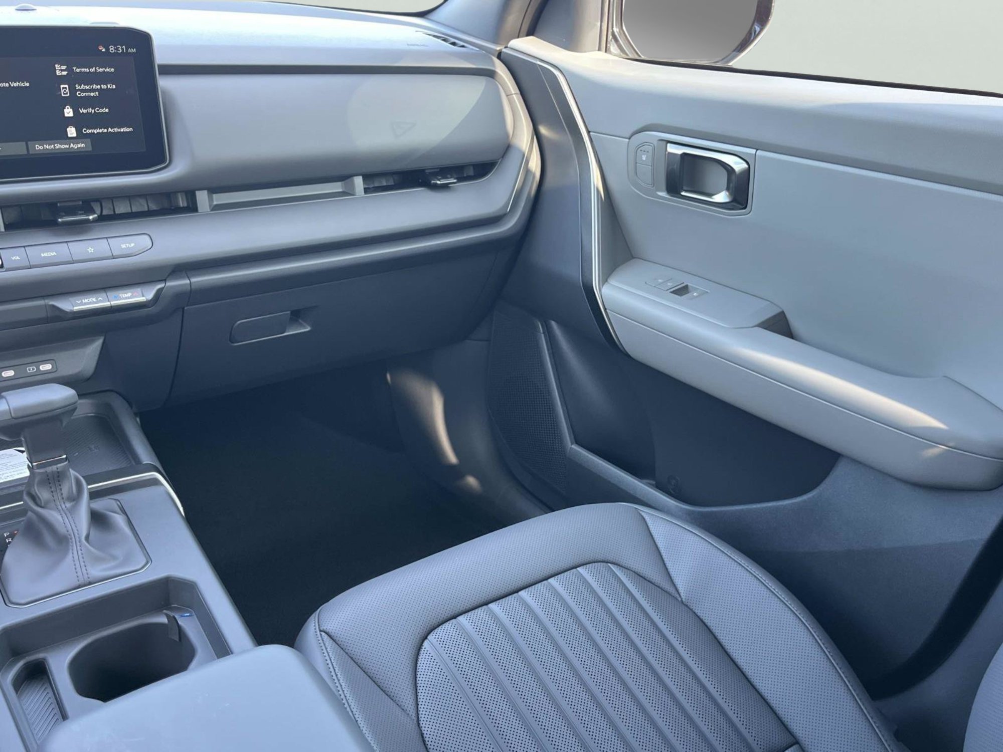 New 2027 Pale Gray Kia X-Line S image 13