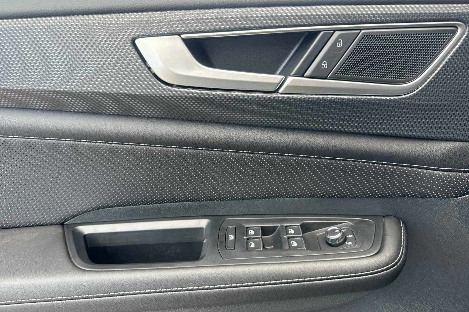 New 2026 Gray Volkswagen 2.0T SEL R-Line Black image 11