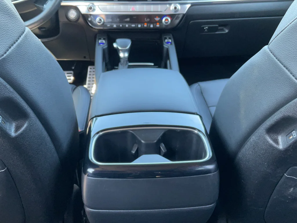 Certified Used 2024 Gray Kia SX image 35
