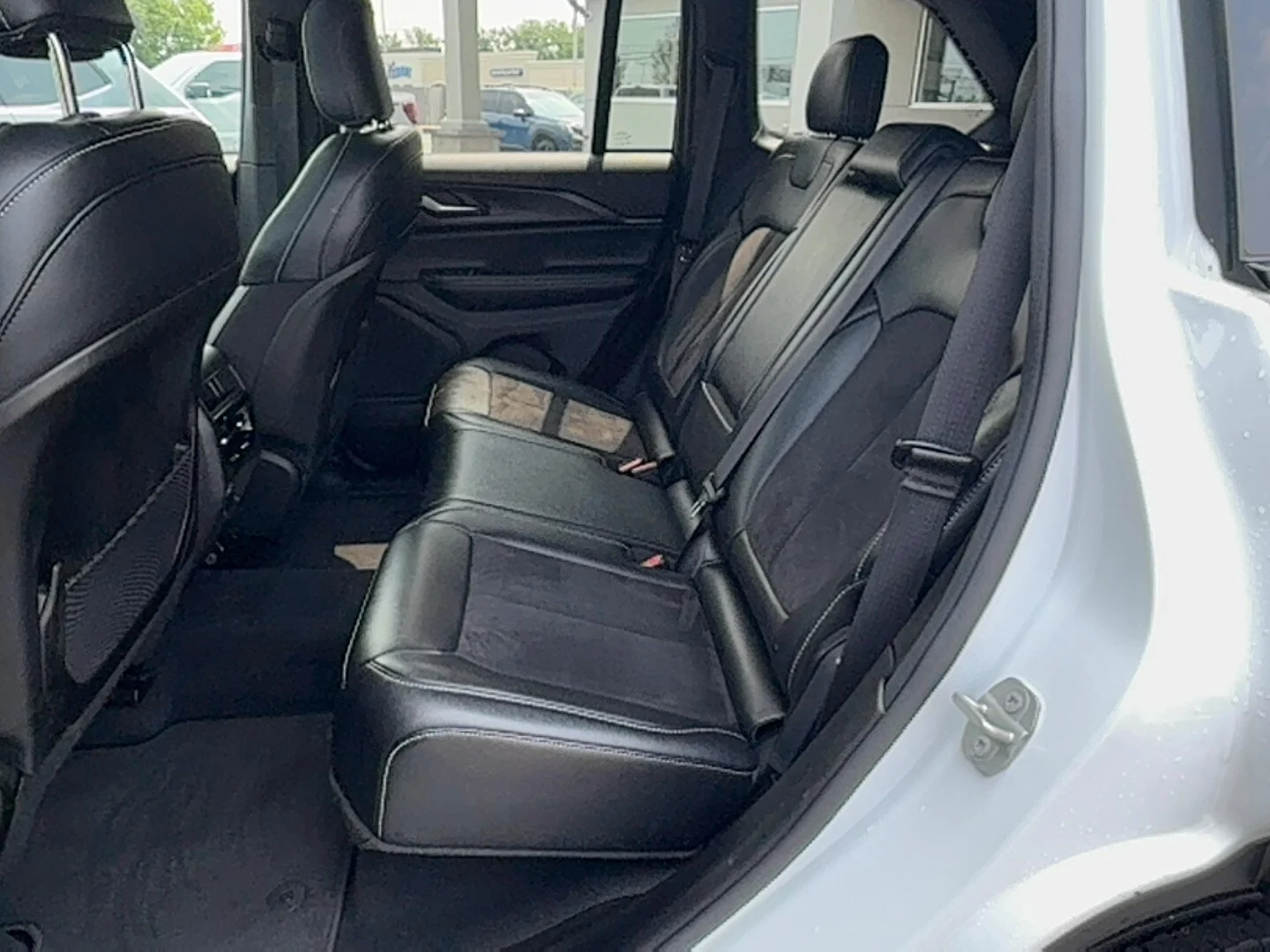 Used 2024 Bright White Clearcoat Jeep Altitude X image 24