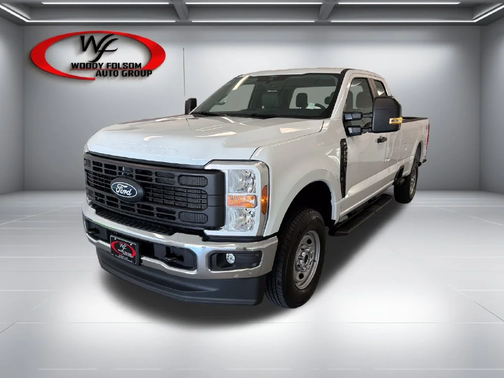 New 2027 White Ford XL image 3