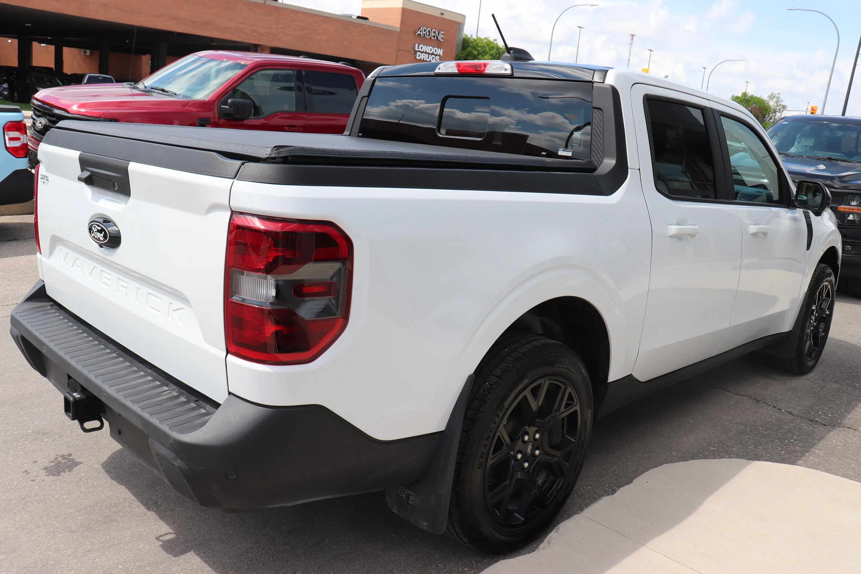 Certified Used 2025 White Ford LARIAT AWD SuperCrew image 4