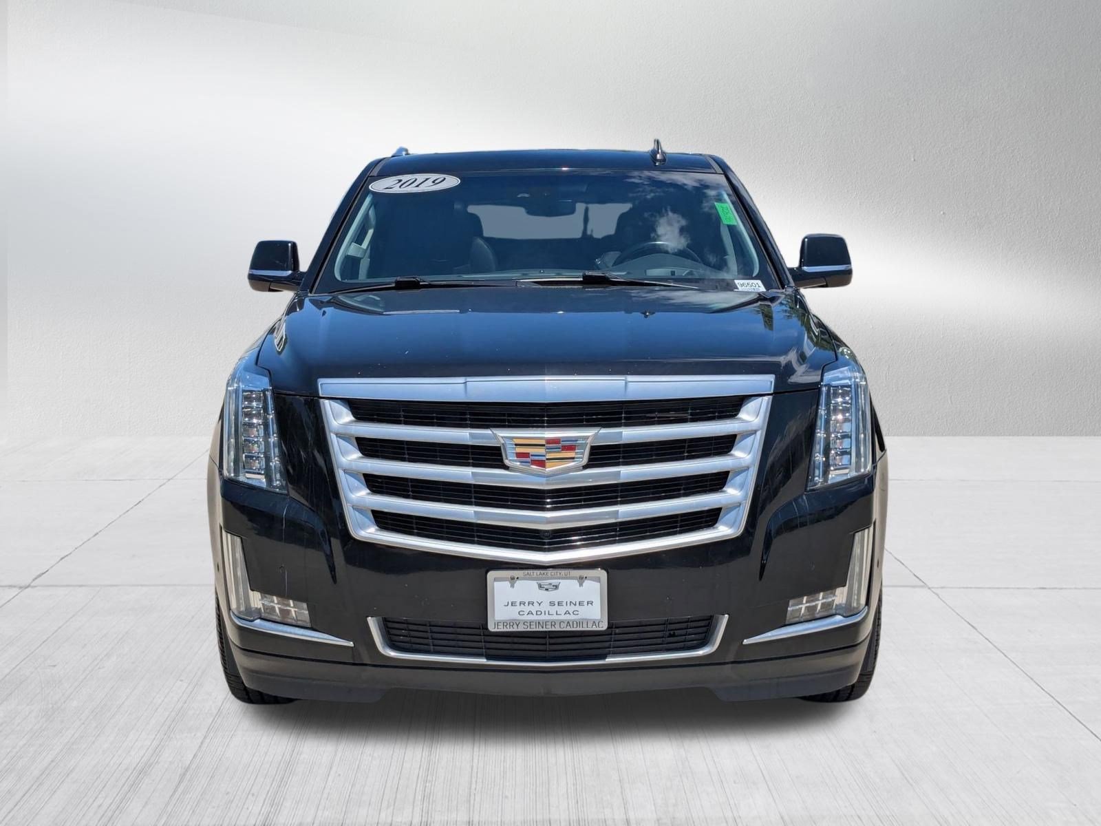 Certified Used 2019 BLACK RAVEN Cadillac Luxury image 8
