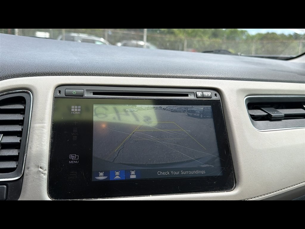 Used 2018  Honda EX image 18