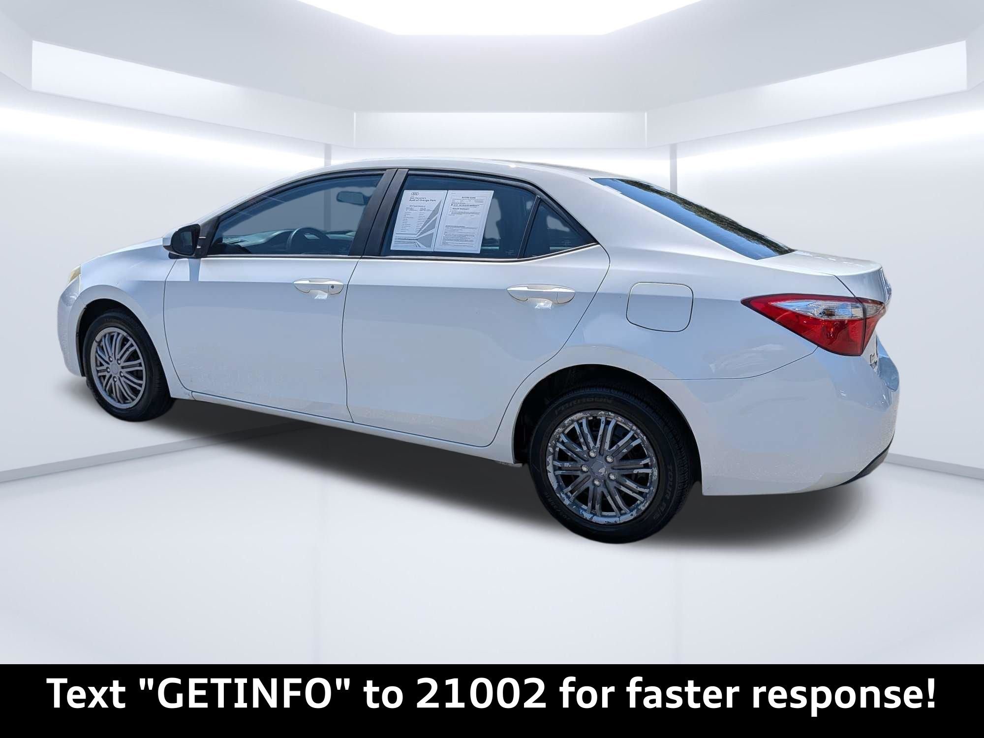 Used 2015 White Toyota LE image 6