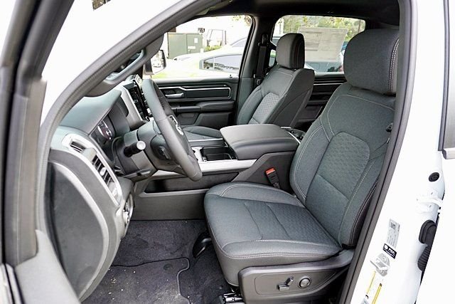 New 2026 Bright White Clear-Coat Exterior Paint RAM Big Horn/Lone Star image 21