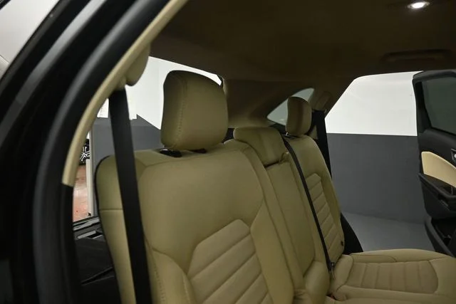 2024 Ford Edge SE - Photo 25