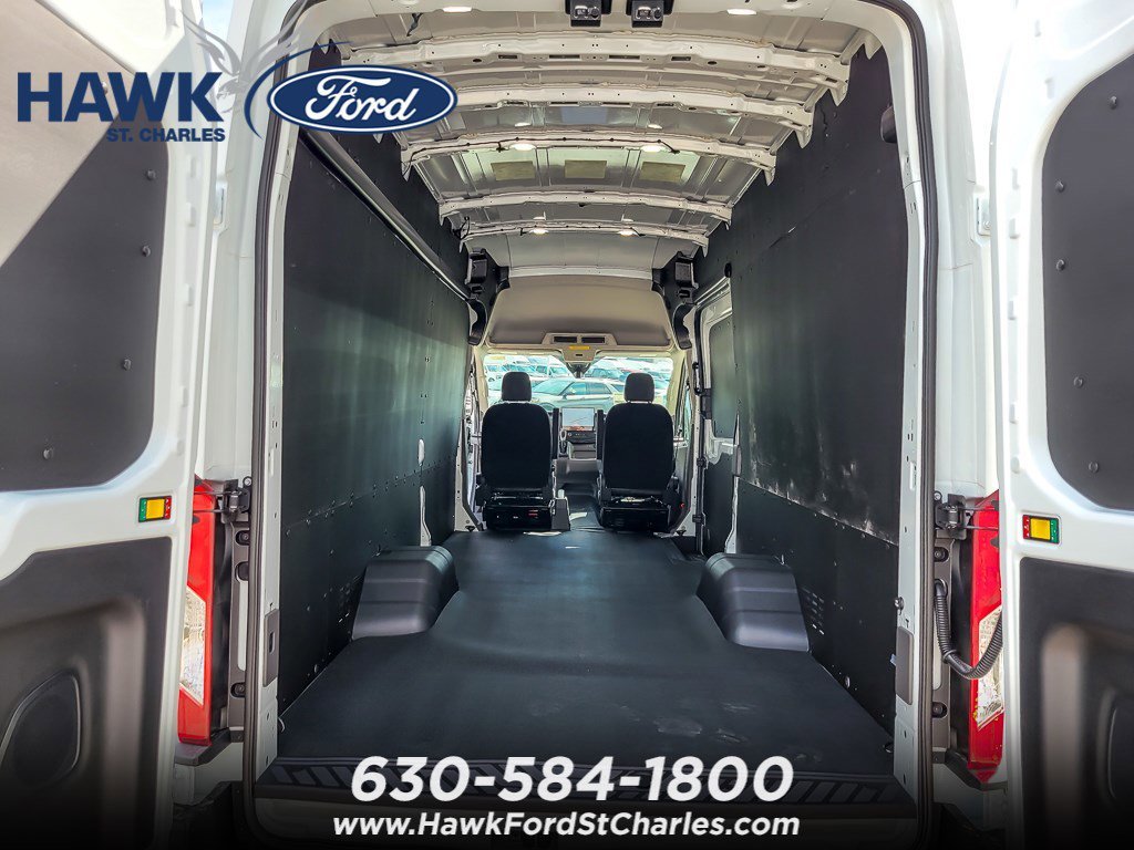 New 2026 Oxford White Ford Cargo Van image 17