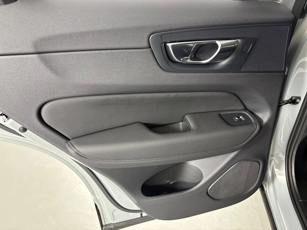 New 2026 Gray Metallic Volvo Ultra image 35