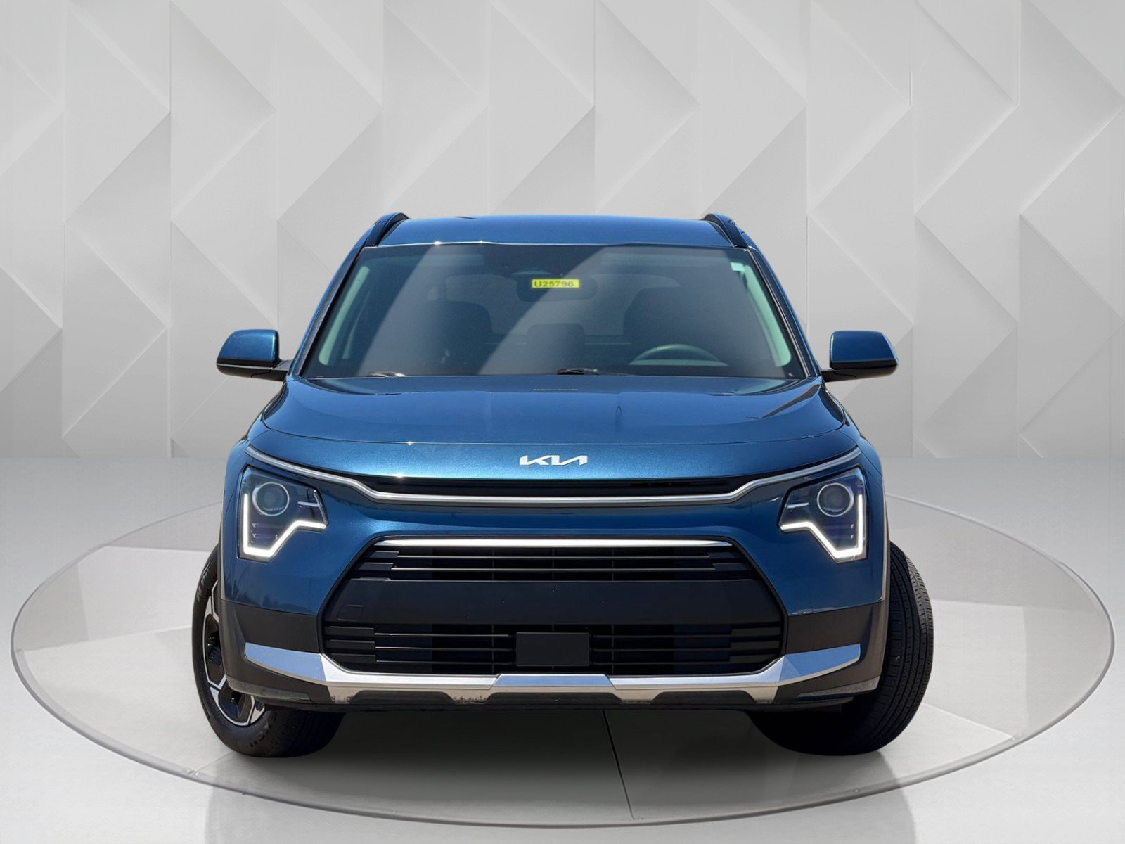 Used 2024 Mineral Blue Kia EX image 5