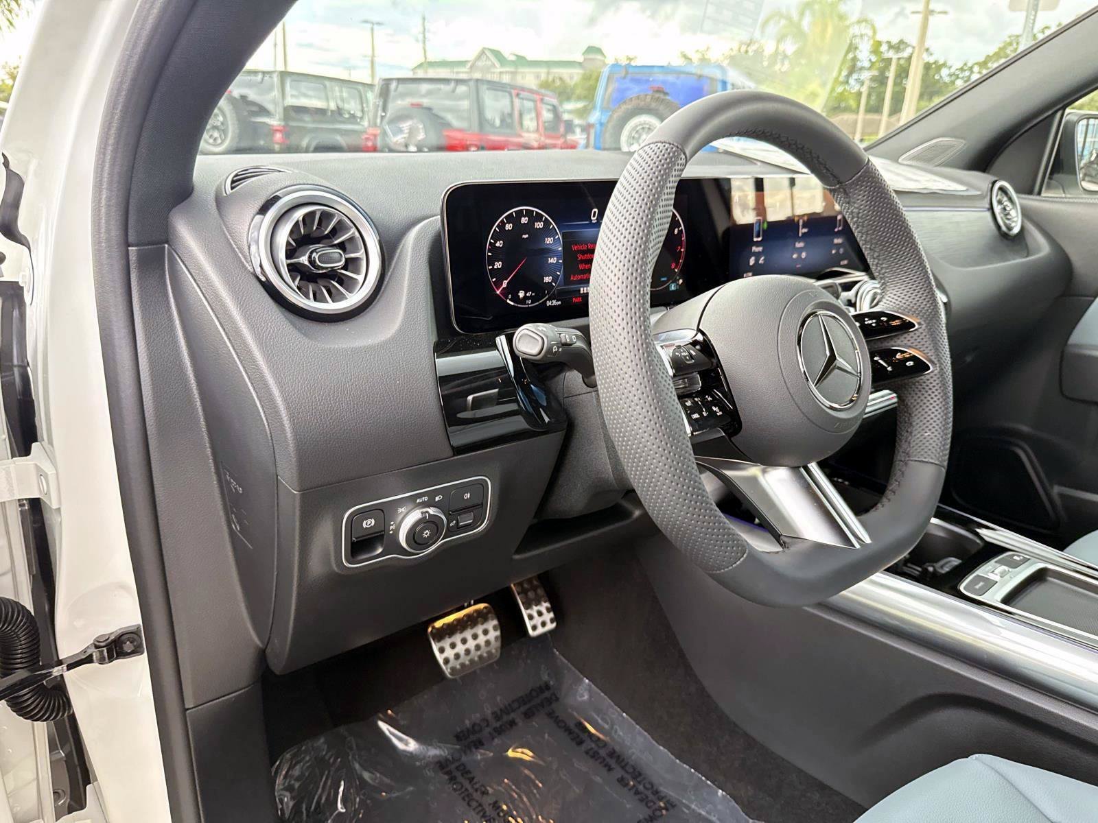 New 2026 Polar White Mercedes-Benz 250 4MATIC® SUV image 20