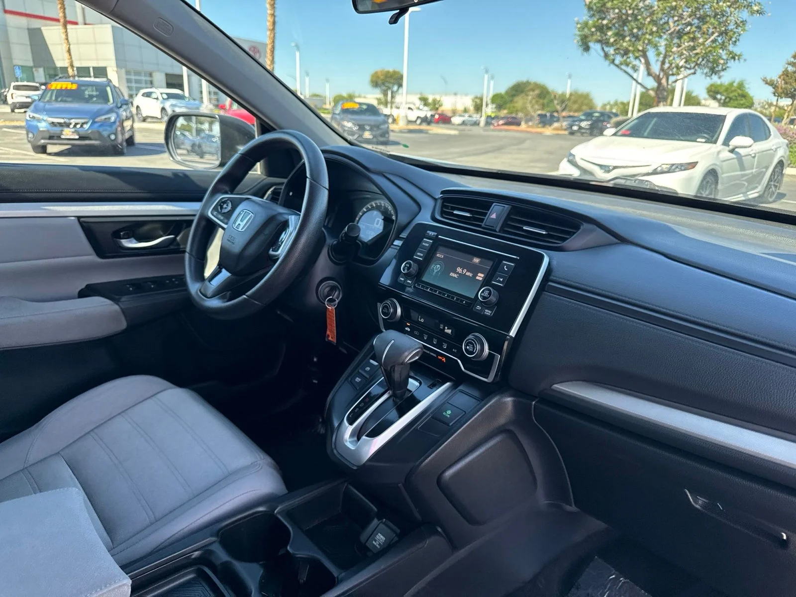 Used 2019 Obsidian Blue Pearl Honda LX image 23
