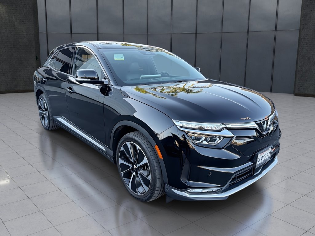 2023 VinFast VF 8