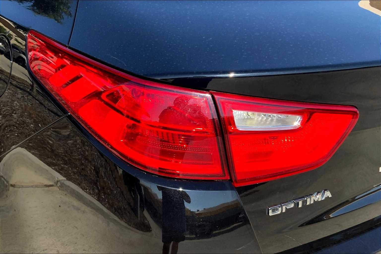 Used 2015 Ebony Black Kia EX image 28
