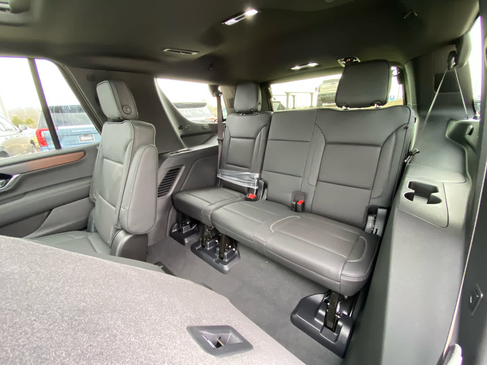 2026 GMC Yukon Denali - Photo 31