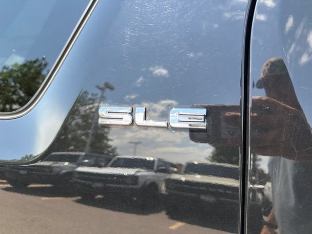 Used 2015 Onyx Black GMC SLE image 12